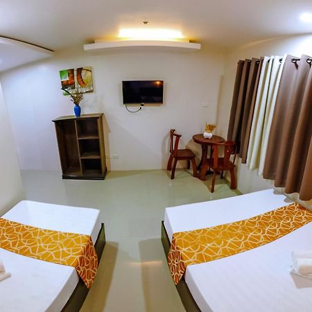 Dianna'S Inn Coron Zimmer foto