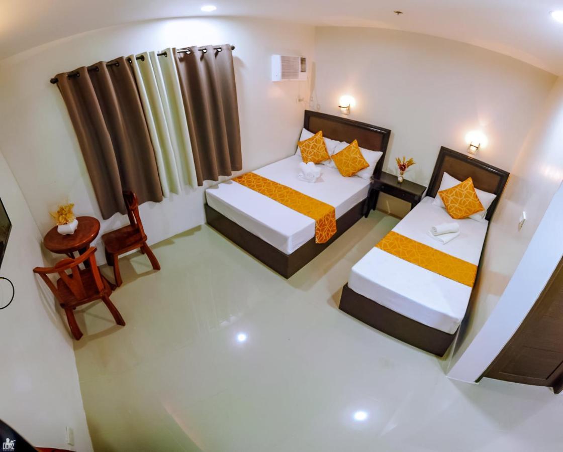Dianna'S Inn Coron Zimmer foto