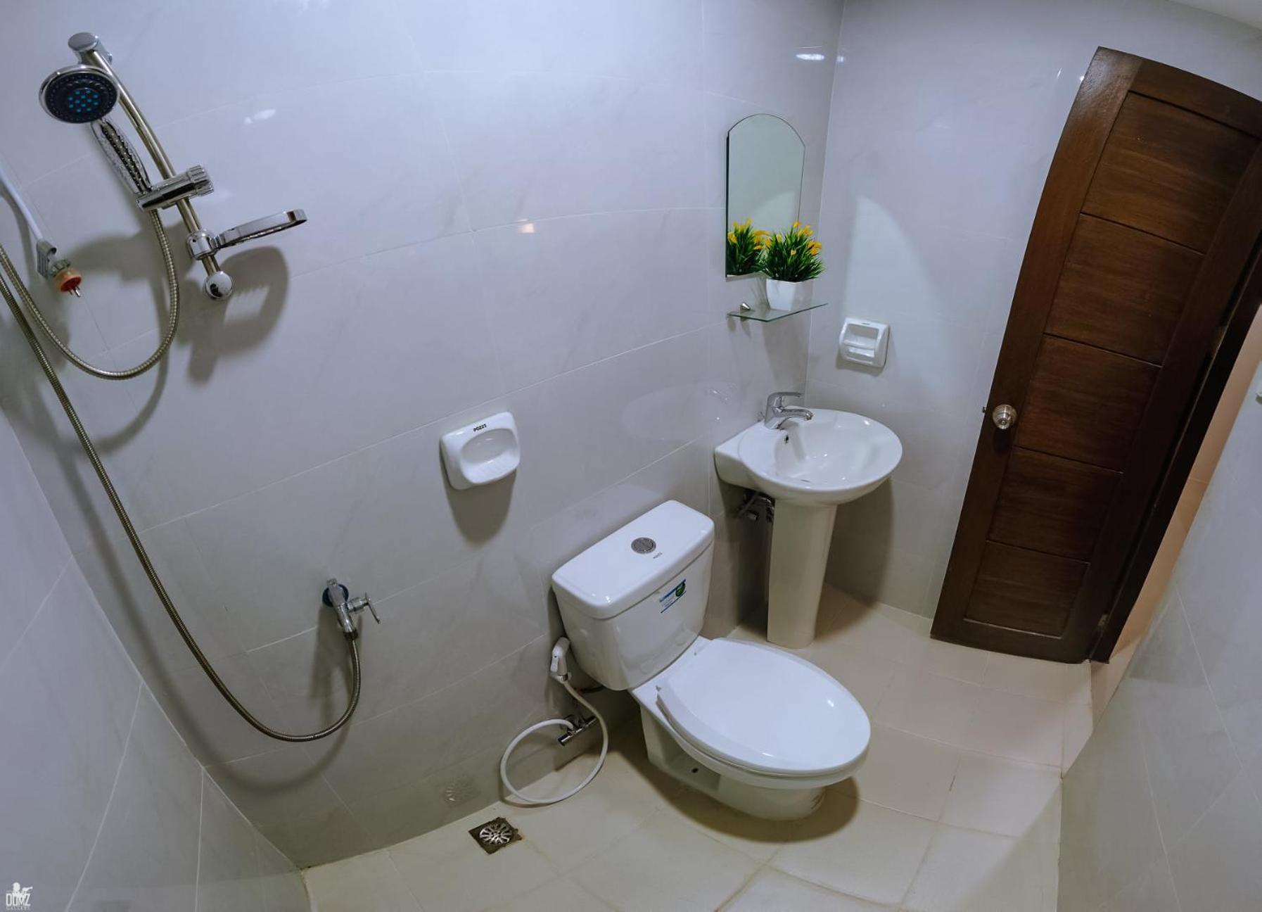 Dianna'S Inn Coron Zimmer foto