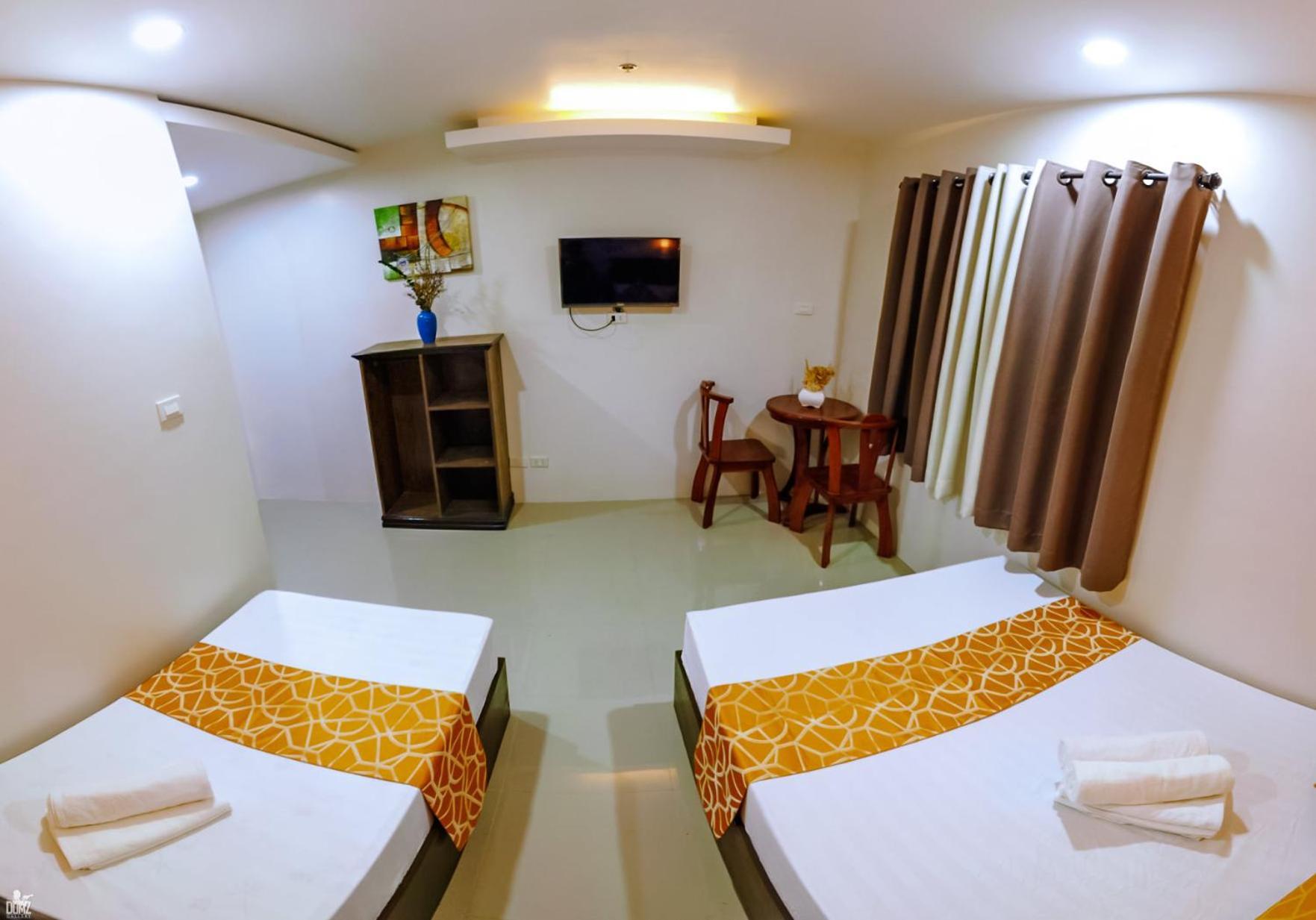 Dianna'S Inn Coron Zimmer foto